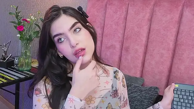 Snapshot of Alexa_Thaylor_ chatting on February 24, 2026, 3:35 pm Alexa Thaylor online show from February 24, 2026, 3:35 pm