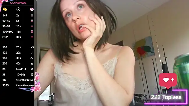 Snapshot of BlaBlaBla7016 chatting on October 15, 2025, 4:15 pm BlaBlaBla7016 online show from October 15, 2025, 4:15 pm