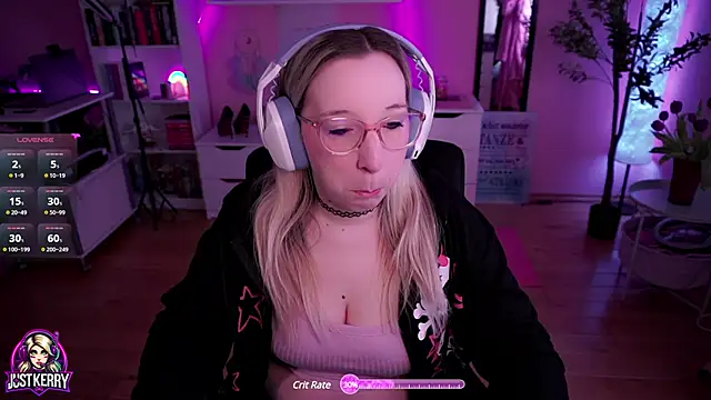 Snapshot of JustKerry chatting on March 21, 2025, 9:01 am JustKerry online show from March 21, 2025, 9:01 am