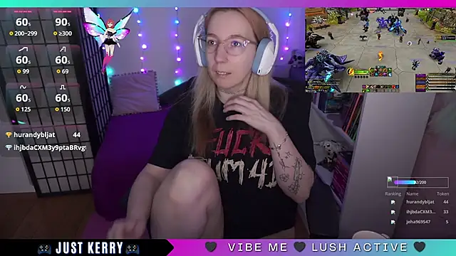 Snapshot of JustKerry chatting on September 25, 2025, 8:20 am JustKerry online show from September 25, 2025, 8:20 am