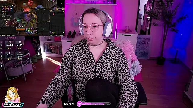 Snapshot of JustKerry chatting on February 4, 2025, 10:00 am JustKerry online show from February 4, 2025, 10:00 am