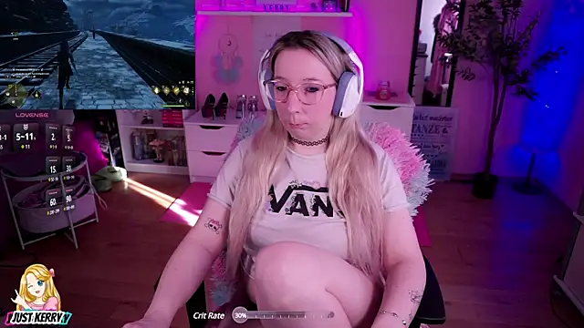 Snapshot of JustKerry chatting on February 3, 2025, 9:52 am JustKerry online show from February 3, 2025, 9:52 am