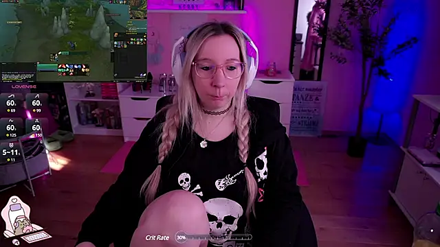 Snapshot of JustKerry chatting on January 28, 2025, 9:30 am JustKerry online show from January 28, 2025, 9:30 am