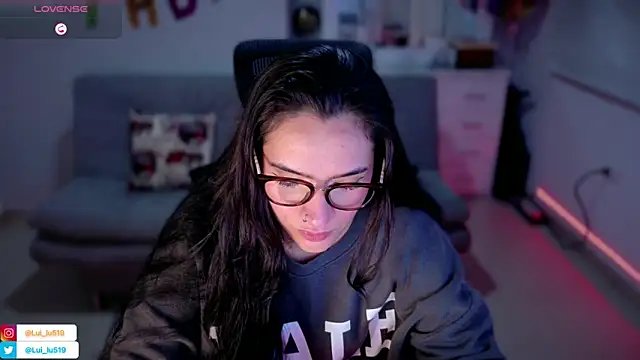 ImLui lu online show from March 21, 2025, 3:33 am