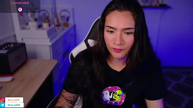 ImLui lu online show from November 22, 2025, 12:43 am