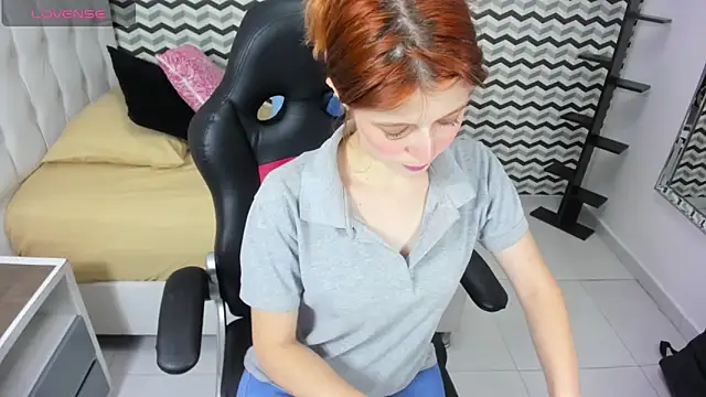 LILAFAVE online show from September 26, 2025, 12:12 pm