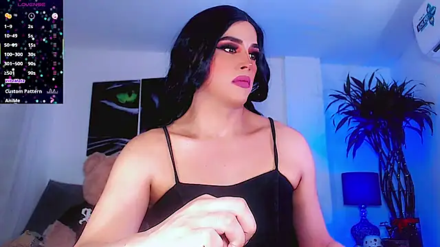 Sophiesweet5 online show from October 27, 2025, 3:46 pm