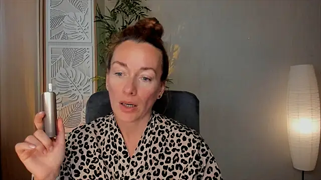 RebeccaMartinez online show from June 30, 2026, 10:04 am