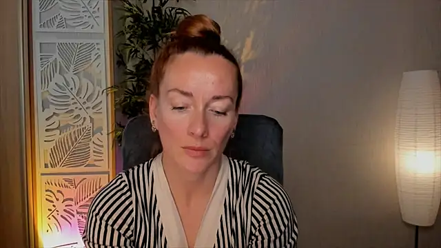 Snapshot of RebeccaMartinez chatting on June 4, 2026, 12:10 pm RebeccaMartinez online show from June 4, 2026, 12:10 pm