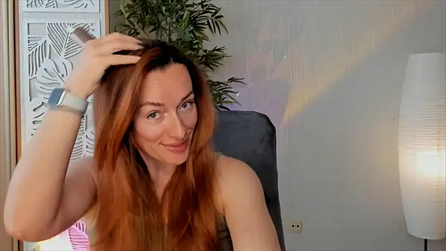 Snapshot of RebeccaMartinez chatting on May 10, 2026, 7:01 am RebeccaMartinez online show from May 10, 2026, 7:01 am