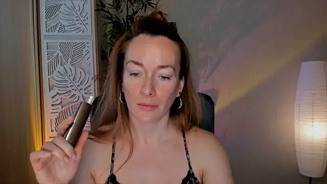 RebeccaMartinez online show from April 26, 2026, 6:32 am