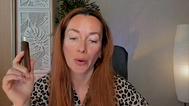 Snapshot of RebeccaMartinez chatting on May 13, 2026, 7:04 am RebeccaMartinez online show from May 13, 2026, 7:04 am
