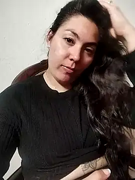 katha steele  online show from October 15, 2025, 1:52 pm