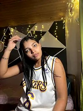 emilyharber online show from September 16, 2025, 7:04 pm