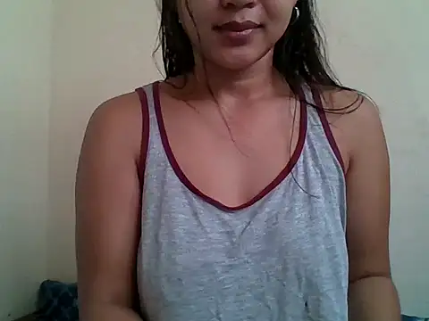  smiling4u  online show from April 6, 2026, 1:12 am