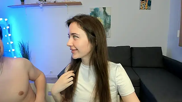 PollyFlame online show from November 16, 2025, 8:24 pm