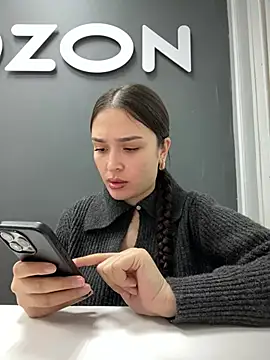 Snapshot of Sweet_Lollypop chatting on February 20, 2025, 7:12 am Sweet Lollypop online show from February 20, 2025, 7:12 am