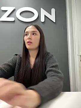 Snapshot of Sweet_Lollypop chatting on February 11, 2025, 5:07 pm Sweet Lollypop online show from February 11, 2025, 5:07 pm