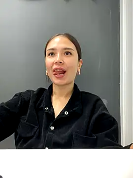 Snapshot of Sweet_Lollypop chatting on October 10, 2025, 6:25 am Sweet Lollypop online show from October 10, 2025, 6:25 am