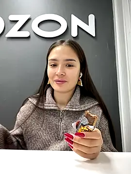 Snapshot of Sweet_Lollypop chatting on December 5, 2024, 6:26 am Sweet Lollypop online show from December 5, 2024, 6:26 am