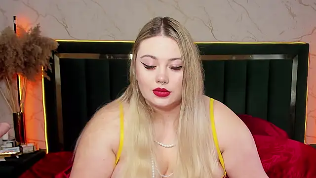 Snapshot of rosal1a chatting on February 17, 2025, 9:32 pm rosal1a online show from February 17, 2025, 9:32 pm