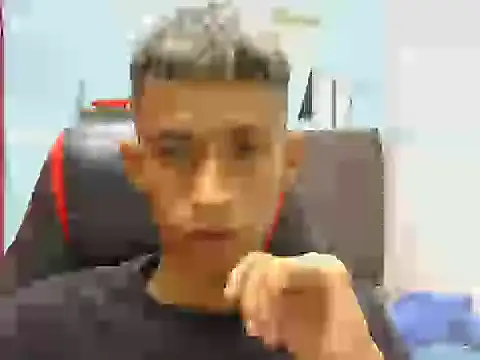 Snapshot of Angelstripboy chatting on July 25, 2026, 9:10 pm Angelstripboy online show from July 25, 2026, 9:10 pm