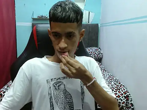 Angelstripboy online show from October 8, 2025, 10:10 pm