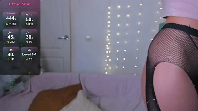 nymphobaby online show from January 17, 2025, 5:32 am