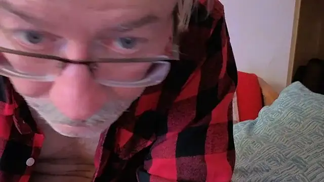 cumloverboyxx69 online show from November 19, 2025, 2:17 pm