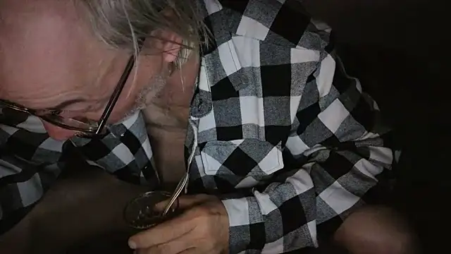 cumloverboyxx69 online show from November 24, 2025, 3:06 am