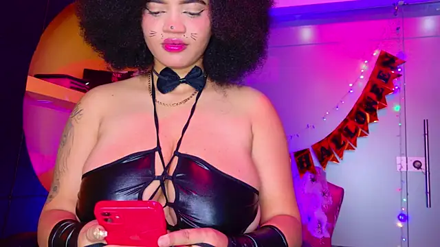 MalaikaBrown online show from November 1, 2025, 4:30 am