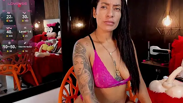 NiicolleMiller online show from September 22, 2025, 9:32 pm