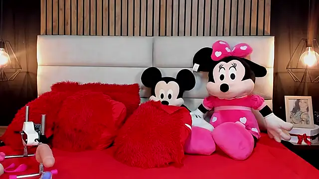 NiicolleMiller online show from September 29, 2025, 8:14 pm