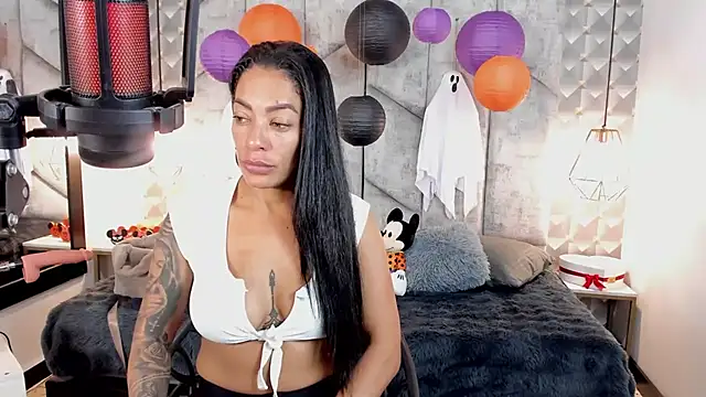 NiicolleMiller online show from October 24, 2025, 3:00 pm