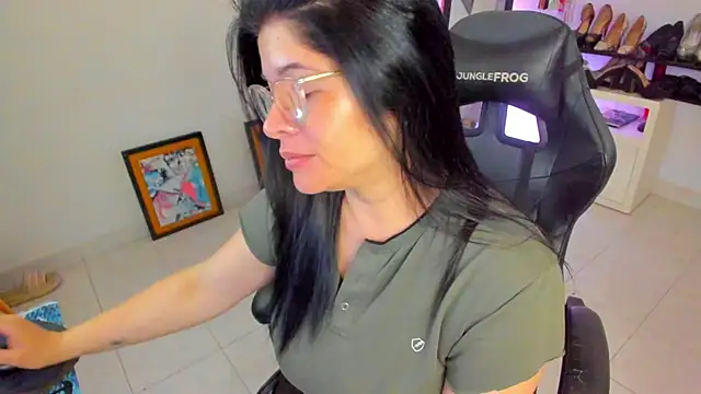 BellaFlaming online show from April 5, 2026, 11:06 am