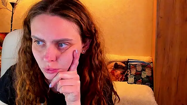 mia grantes online show from March 21, 2025, 9:23 pm