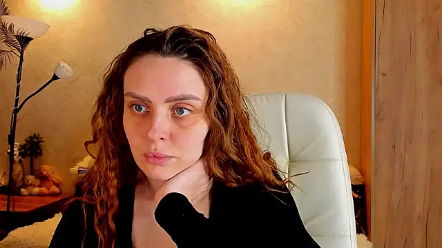 mia grantes online show from February 28, 2025, 5:15 pm