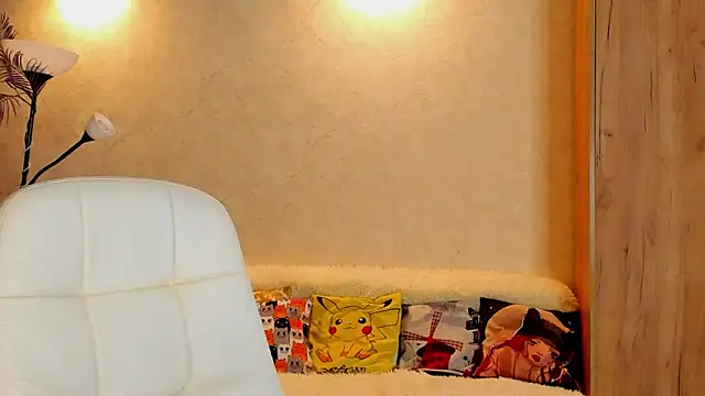 mia grantes online show from February 28, 2025, 8:18 pm