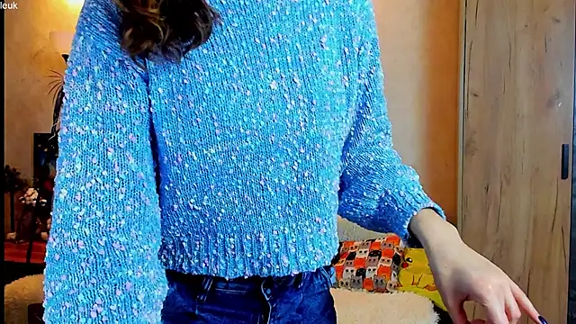 mia grantes online show from November 10, 2025, 4:34 pm