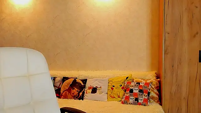 mia grantes online show from February 22, 2025, 5:02 pm