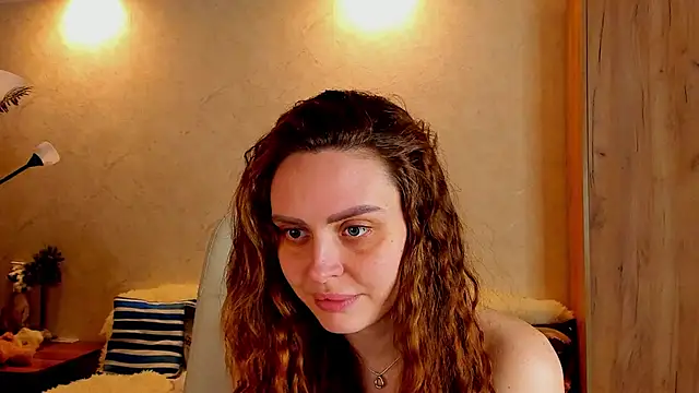 mia grantes online show from February 26, 2025, 11:19 pm