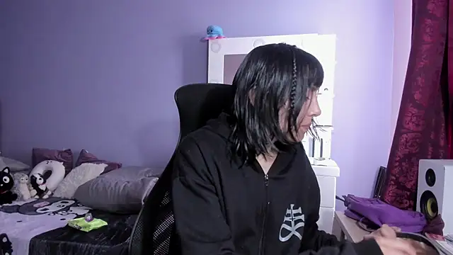 Room312  online show from March 15, 2025, 7:38 pm