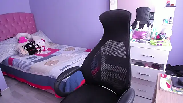 Room312  online show from February 15, 2025, 4:34 pm