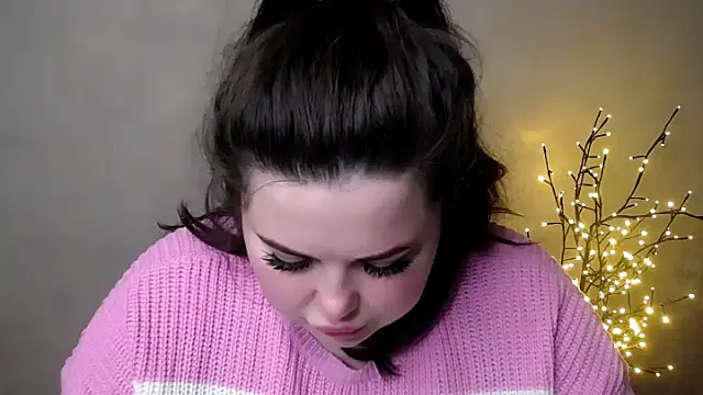 Snapshot of Emily_Mo chatting on November 20, 2025, 6:36 am Emily Mo online show from November 20, 2025, 6:36 am