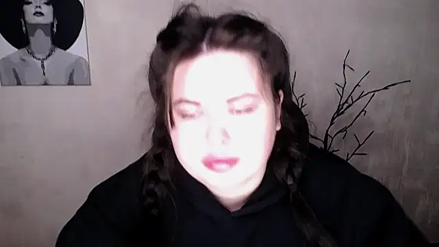 Snapshot of Emily_Mo chatting on October 2, 2025, 5:55 am Emily Mo online show from October 2, 2025, 5:55 am