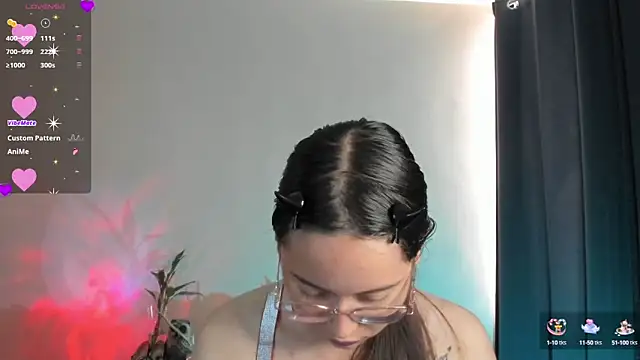 shantalc3rezo online show from October 10, 2025, 7:25 pm