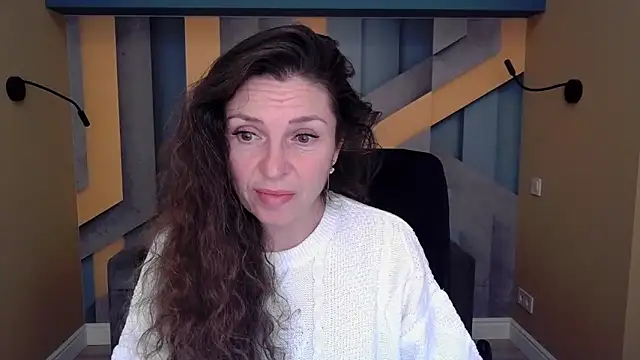 EllaLong online show from October 18, 2025, 11:34 am