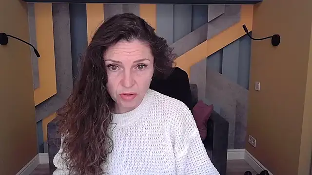 EllaLong online show from October 21, 2025, 11:31 am