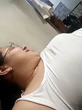 DanelyLopez online show from February 8, 2026, 2:09 am