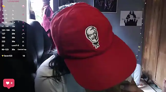 DanelyLopez online show from February 28, 2025, 9:23 pm